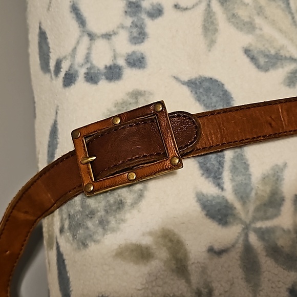 Lucky Brand Fold Over Crossbody Boho Bag. - Picture 4 of 12